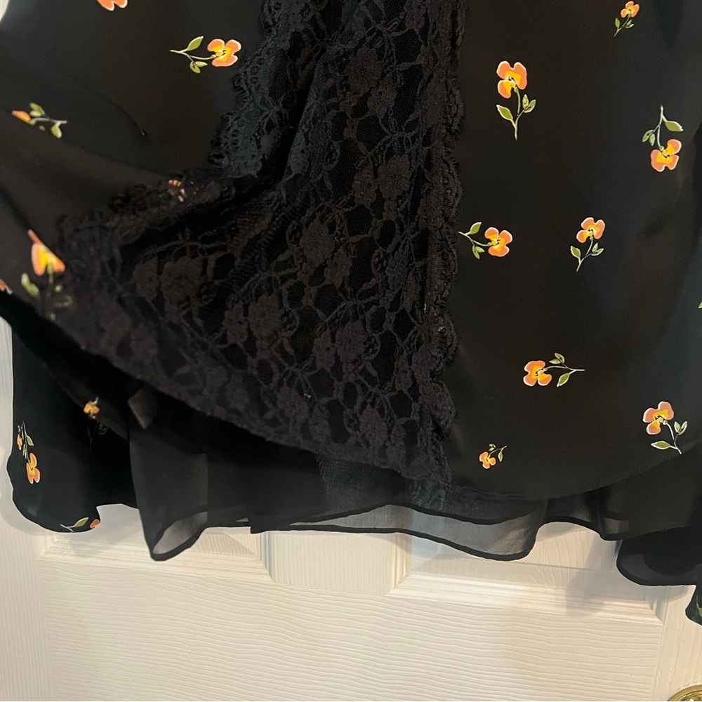 Lauren Conrad Black Blouse Flowy Floral Long Sleeve Medium - Picture 4 of 4